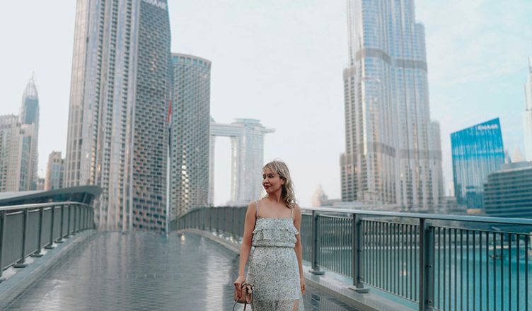 Women near Burj Khalifa