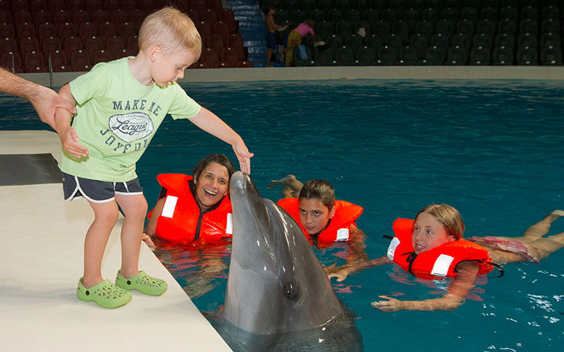 Dubai Dolphinarium