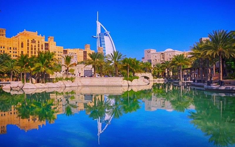 Hotel Building Palm Trees Resort in Dubai